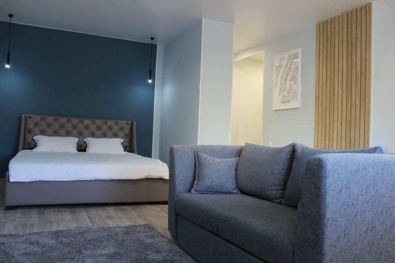 Студия "Loft" Apartment Pavlodar Luaran gambar