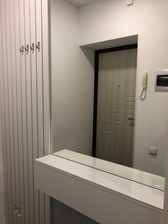 Студия "Loft" Apartment Pavlodar Luaran gambar